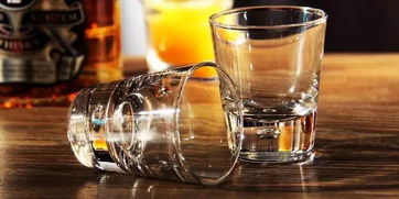 科學(xué)飲酒指南 如何在社交場合中享受酒精飲料，同時(shí)最大程度降低對(duì)身體的傷害