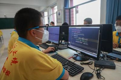 張家口啟臻奧賽社團 培優促尖，專注計算機信息科技開發