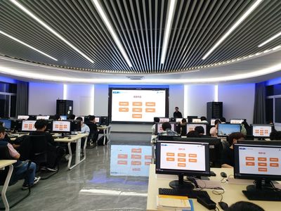 新華三杯再啟新程，信息工程學院舉行第十四屆全國大學生數字技術大賽宣講會